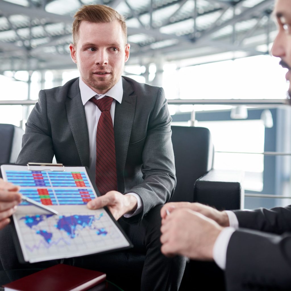 business-meeting-with-data-presentation-in-bright-2026-01-09-00-55-28-utc